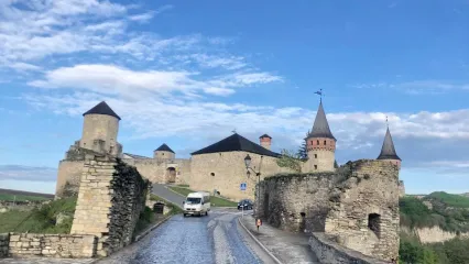 Оглядово-пішохідна екскурсія старим містом Кам'янця-Подільського